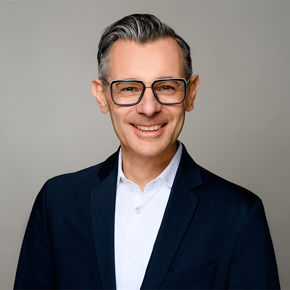 Profilbild des Schulleiters Andreas Fr&ouml;lich